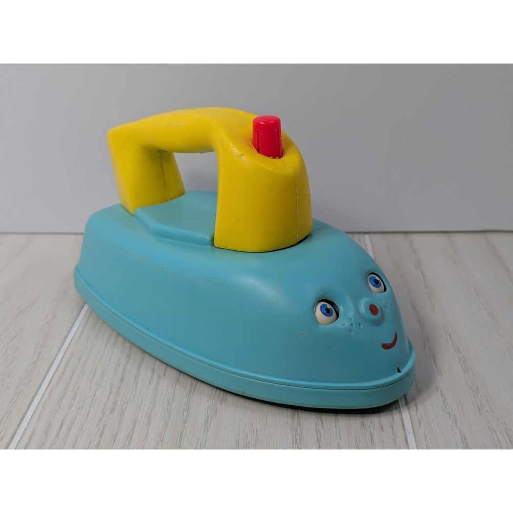 Fisher-Price Music Box Iron musical push pull toy  #125 moving eyes